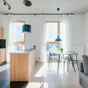 Za Cafe Peron, Patriotów 303a Apartament Warszawa