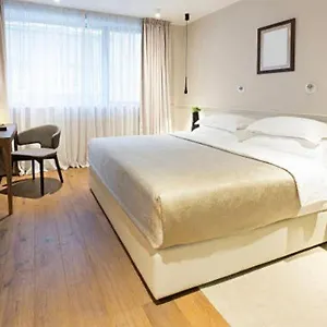 Eden Suites&apartments Apartamento