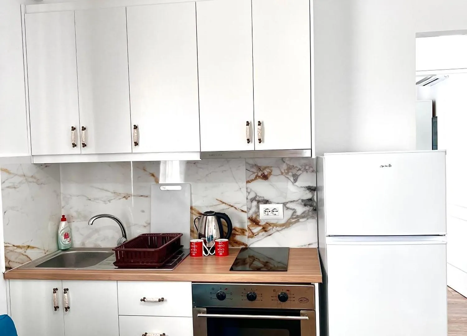The Gwen Apartment Sarande Albania